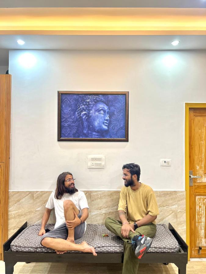 Shanti Hostel And Garden Cafe Rishīkesh Εξωτερικό φωτογραφία